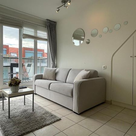 Penthousestudio Gaudi Met Zonneterras En Zicht Op Zee Apartment Nieuwpoort Luaran gambar