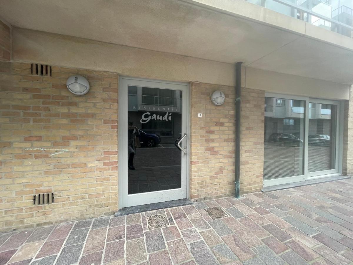 Penthousestudio Gaudi Met Zonneterras En Zicht Op Zee Apartment Nieuwpoort Luaran gambar