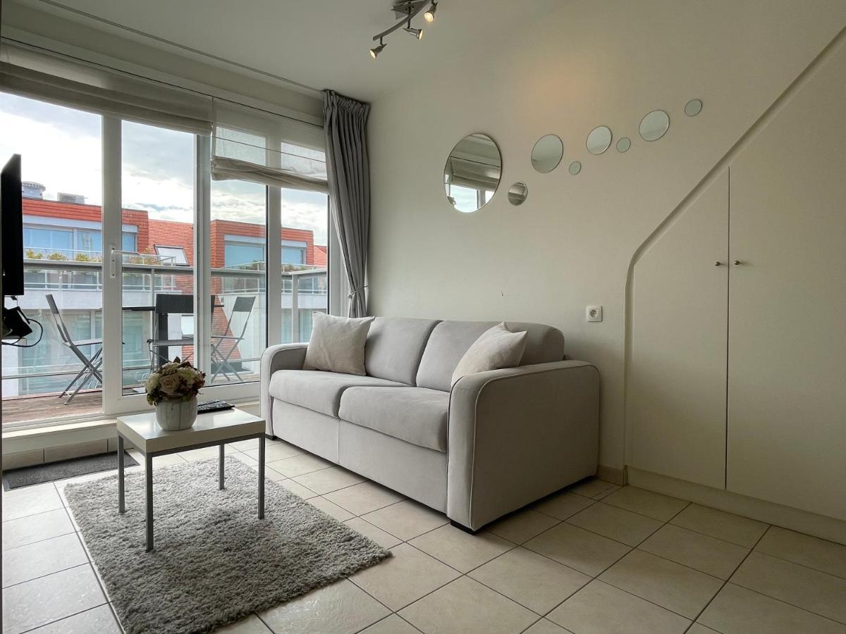 Penthousestudio Gaudi Met Zonneterras En Zicht Op Zee Apartment Nieuwpoort Luaran gambar